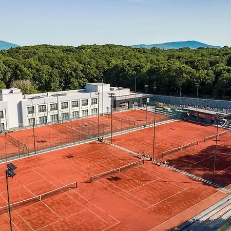 Inventist Sports Academy 5*